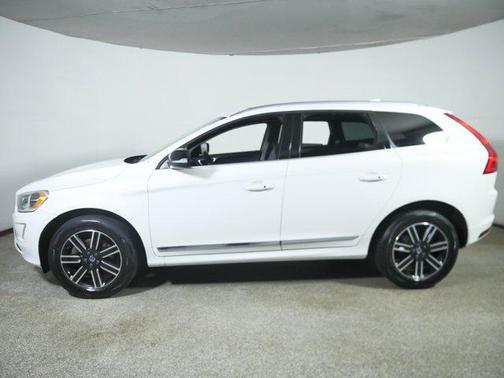 2017 Volvo XC60 T5 Dynamic