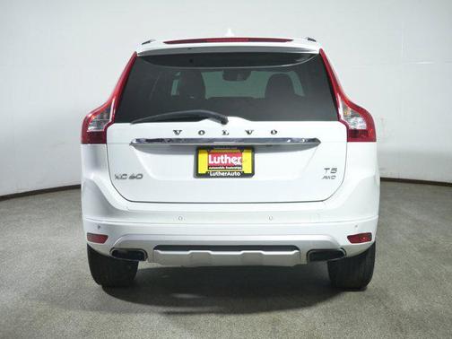 2017 Volvo XC60 T5 Dynamic