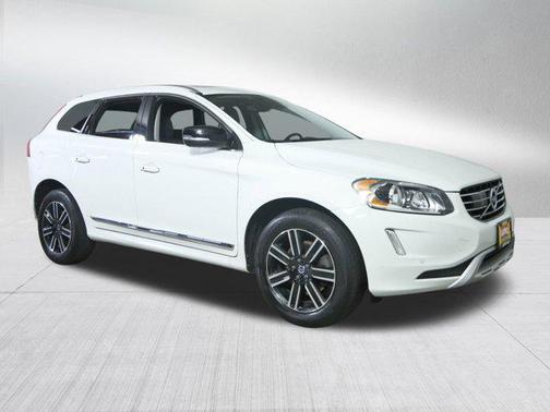 2017 Volvo XC60 T5 Dynamic