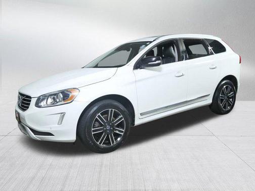 2017 Volvo XC60 T5 Dynamic