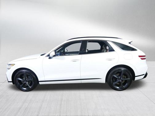 Uyuni White 2026 Genesis GV70 3.5T Sport Prestige