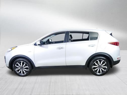Sparkling Silver 2017 Kia Sportage EX