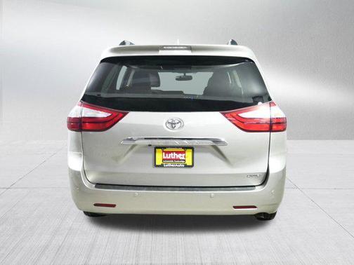 2016 Toyota Sienna Limited