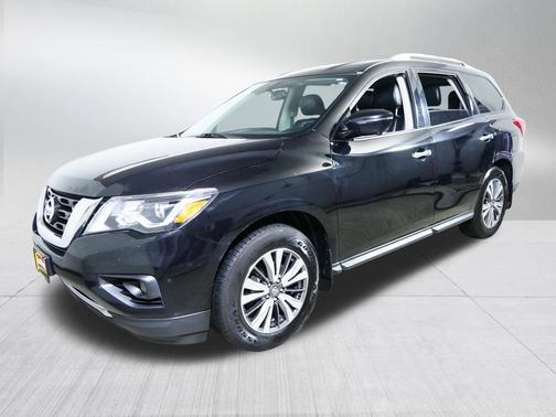 Magnetic Black Metallic 2017 Nissan Pathfinder SL