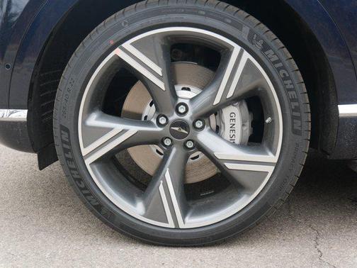 2025 Genesis GV80 2.5T