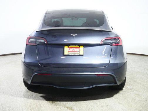2023 Tesla Model Y Performance Dual Motor All-Wheel Drive