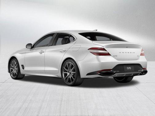 Uyuni White 2026 Genesis G70 2.5T AWD