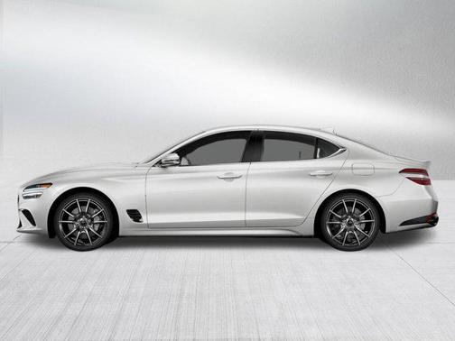 Uyuni White 2026 Genesis G70 2.5T AWD