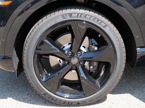 Vik Black 2027 Genesis GV80 3.5T