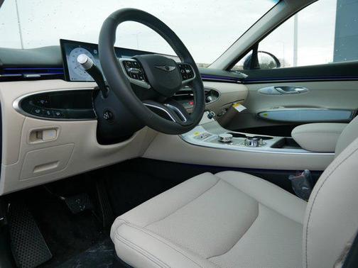 2026 Genesis GV70 2.5T Select