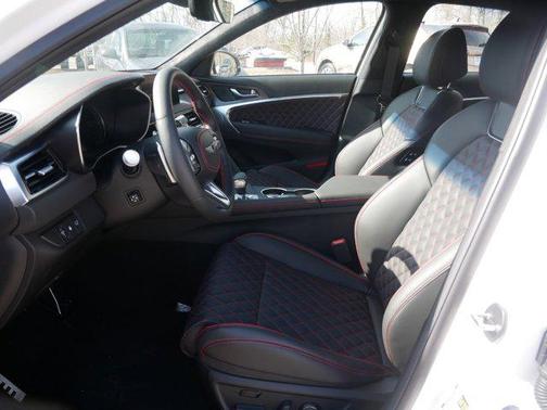 2025 Genesis G70 3.3T AWD Sport Advanced