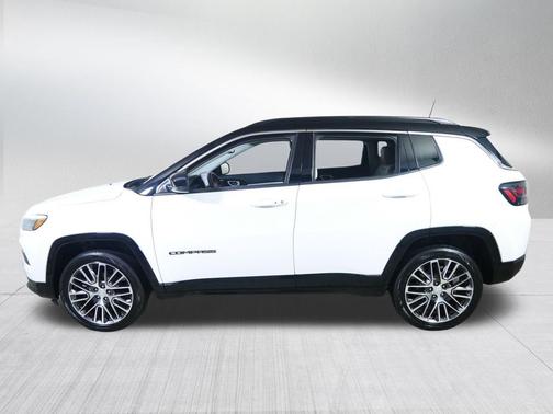 Bright White Clearcoat 2022 Jeep Compass Limited