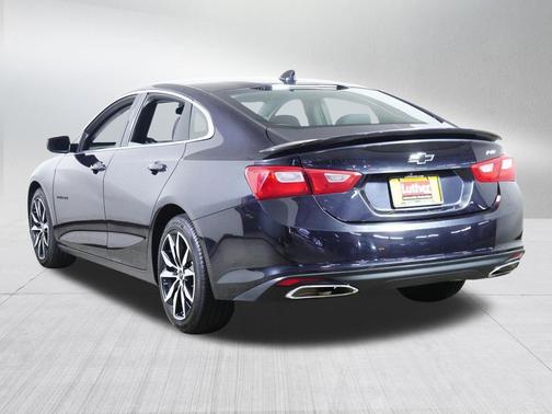 Dark Ash Metallic 2023 Chevrolet Malibu FWD RS