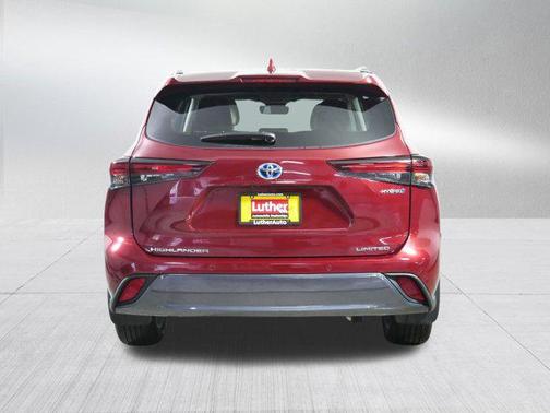 2024 Toyota Highlander Hybrid Limited