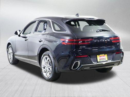Vik Black 2025 Genesis GV70 2.5T AWD