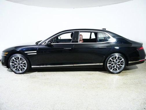 Maui Black 2023 Genesis G90 3.5T e-SC AWD