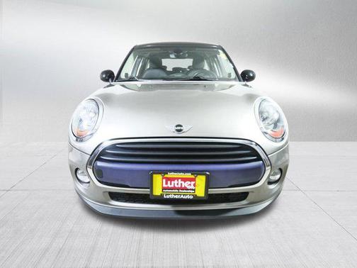 2017 MINI Hardtop Cooper