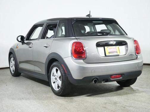 2017 MINI Hardtop Cooper