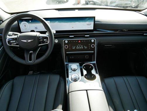 2025 Genesis GV80 2.5T