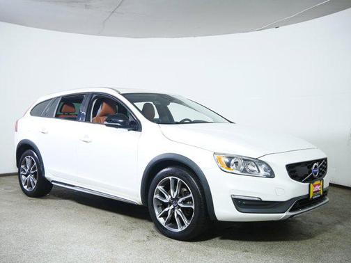 2015 Volvo V60 Cross Country T5