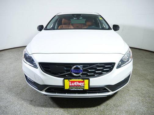 2015 Volvo V60 Cross Country T5