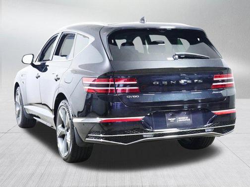 Vik Black 2025 Genesis GV80 3.5T