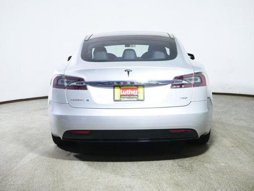2017 Tesla Model S 90D