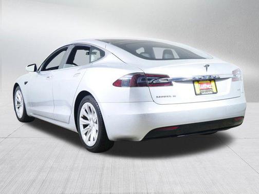 2017 Tesla Model S 90D