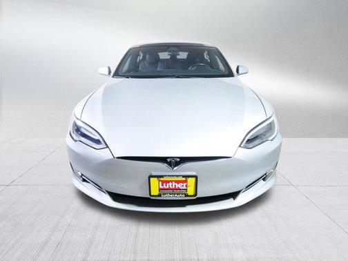 2017 Tesla Model S 90D