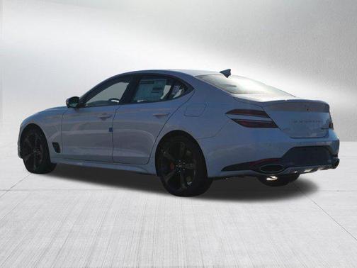 Uyuni White 2026 Genesis G70 3.3T AWD Sport Prestige