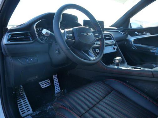 Uyuni White 2026 Genesis G70 3.3T AWD Sport Prestige