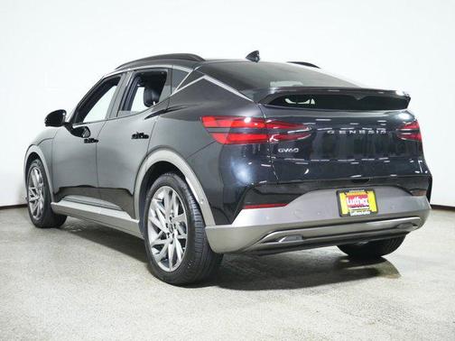 2024 Genesis GV60 Advanced AWD