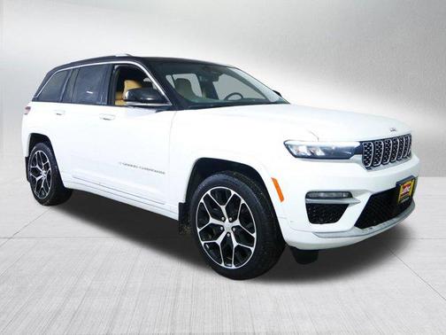 2022 Jeep Grand Cherokee Summit