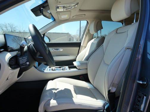 Ceres Blue 2026 Genesis GV70 2.5T Advanced