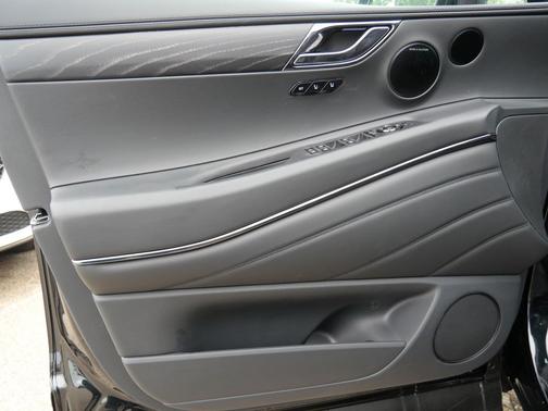 Vik Black 2026 Genesis GV80 Coupe 3.5T e-SC