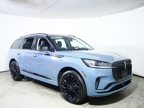 Whisper Blue Metallic Clearcoat 2026 Lincoln Aviator Reserve AWD
