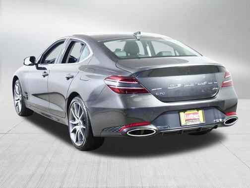 Makalu Gray 2025 Genesis G70 2.5T AWD
