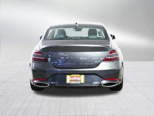 Makalu Gray 2025 Genesis G70 2.5T AWD