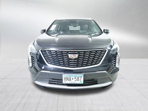 2022 Cadillac XT4 Premium Luxury