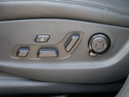 Vik Black 2027 Genesis GV80 Coupe 3.5T e-SC