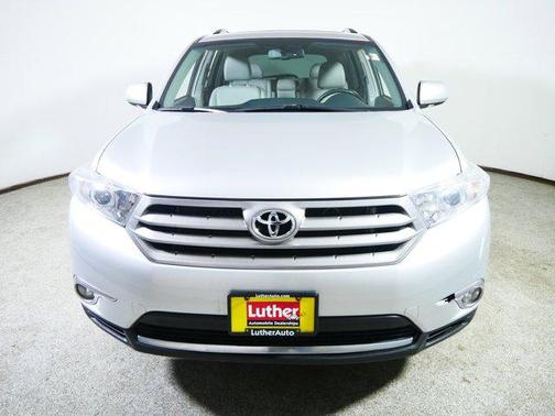 Classic Silver Metallic 2013 Toyota Highlander Limited