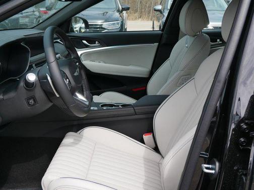 2025 Genesis G70 2.5T AWD