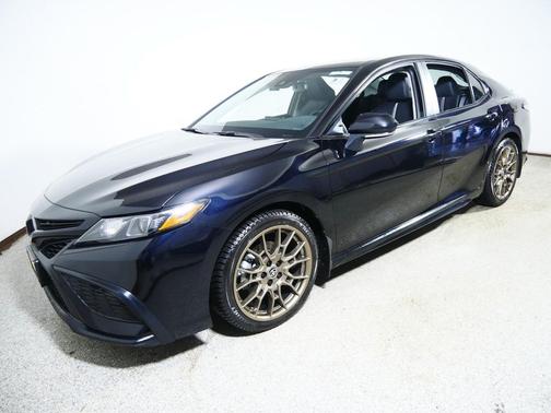 Midnight Black Metallic 2023 Toyota Camry SE