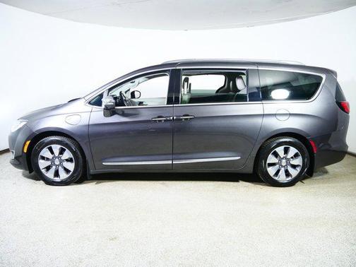 2018 Chrysler Pacifica Hybrid Limited