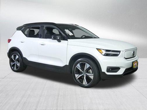 2021 Volvo XC40 Recharge Pure Electric P8