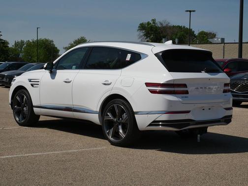 Alta White 2026 Genesis GV80 2.5T