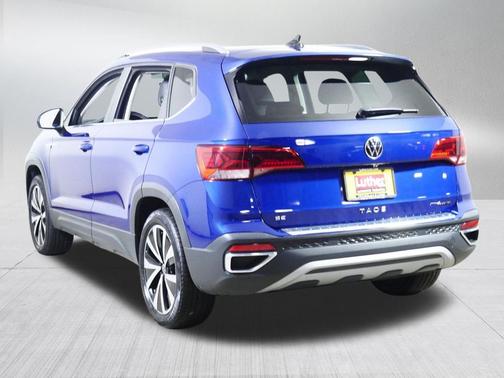 Dusk Blue Metallic 2023 Volkswagen Taos 1.5T SE