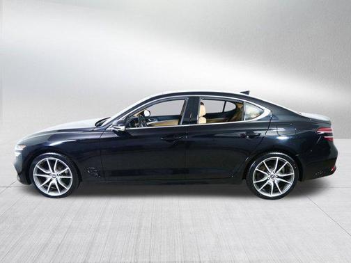 2022 Genesis G70 2.0T AWD