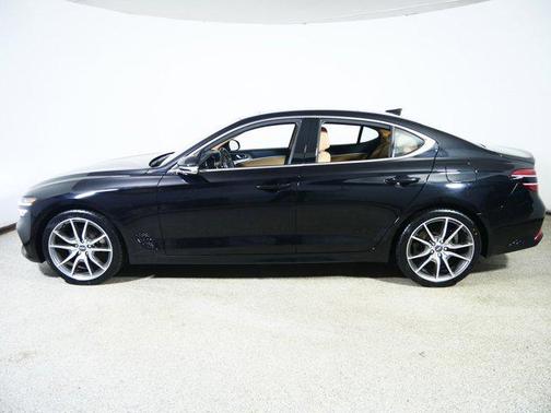 2022 Genesis G70 2.0T AWD