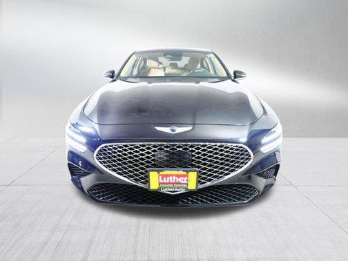 2022 Genesis G70 2.0T AWD